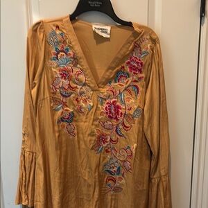 Savanna Jane Gold Blouse with Floral Embroidery